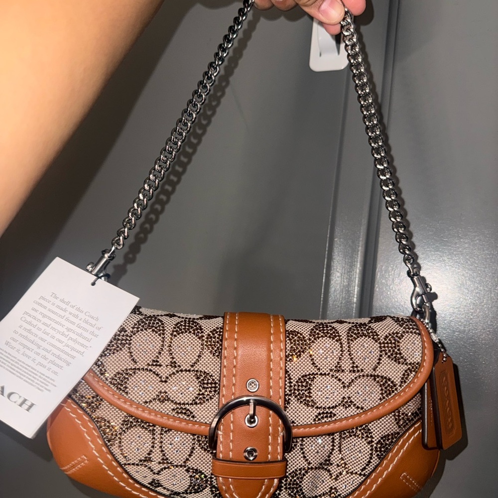 SOLD, DO NOT BUY *****COACH SOHO BAG 25
In Crystal Signature Jacquard - Picture 3 of 10
